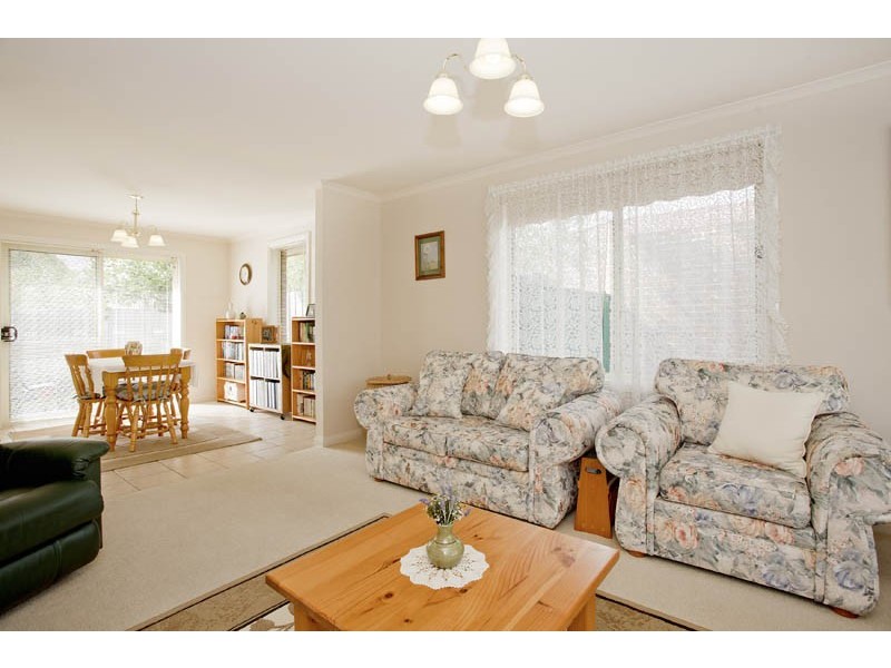 3/211 Boundary Road, Whittington VIC 3219