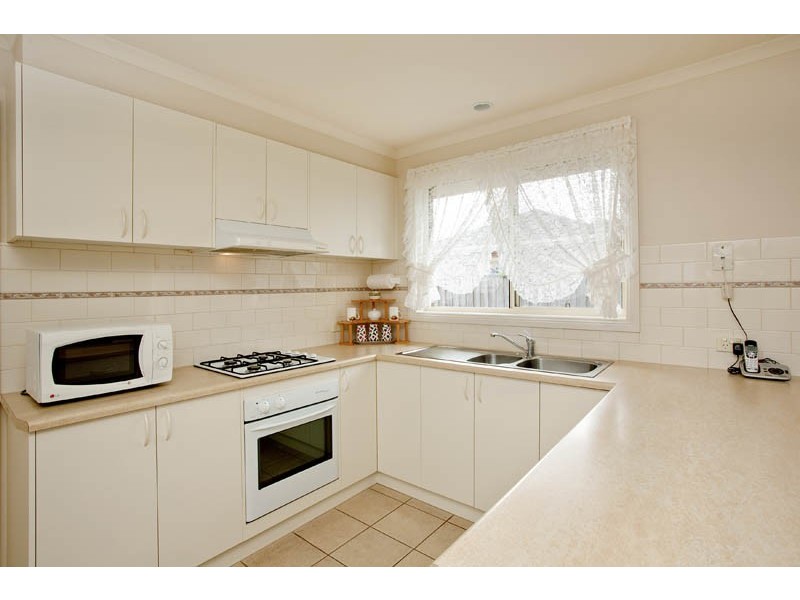 3/211 Boundary Road, Whittington VIC 3219