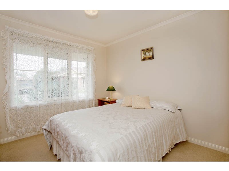 3/211 Boundary Road, Whittington VIC 3219