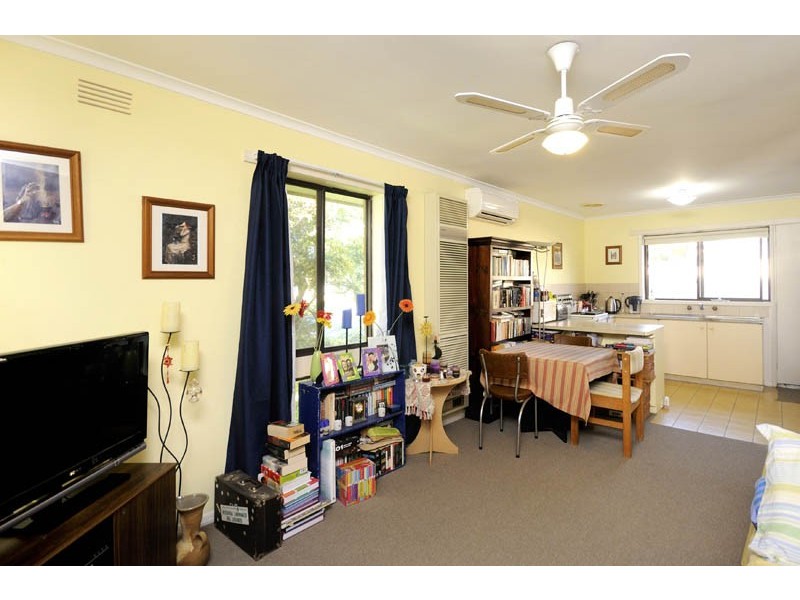1/1 Clydesdale Crescent, Belmont VIC 3216