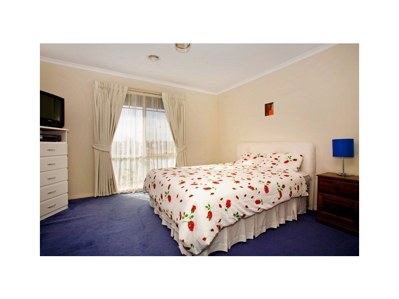 40 Meadenhall Drive, St Albans Park VIC 3219