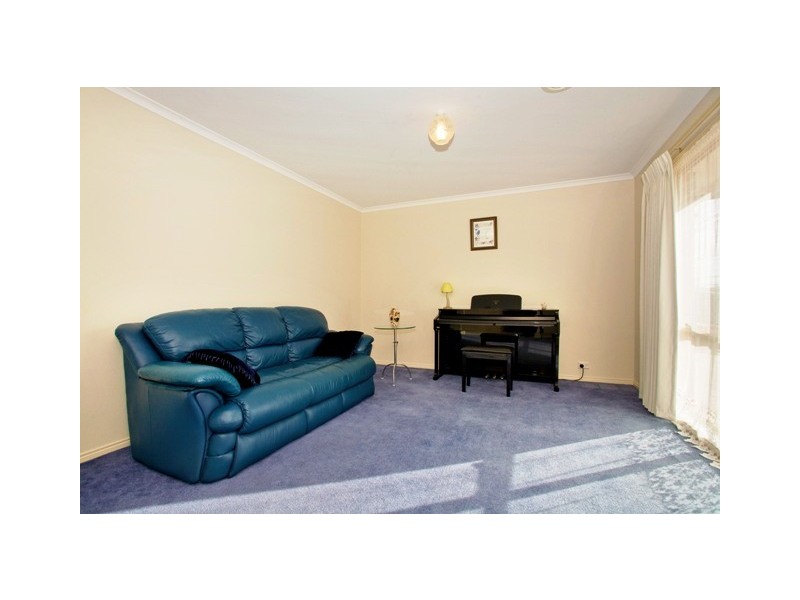40 Meadenhall Drive, St Albans Park VIC 3219