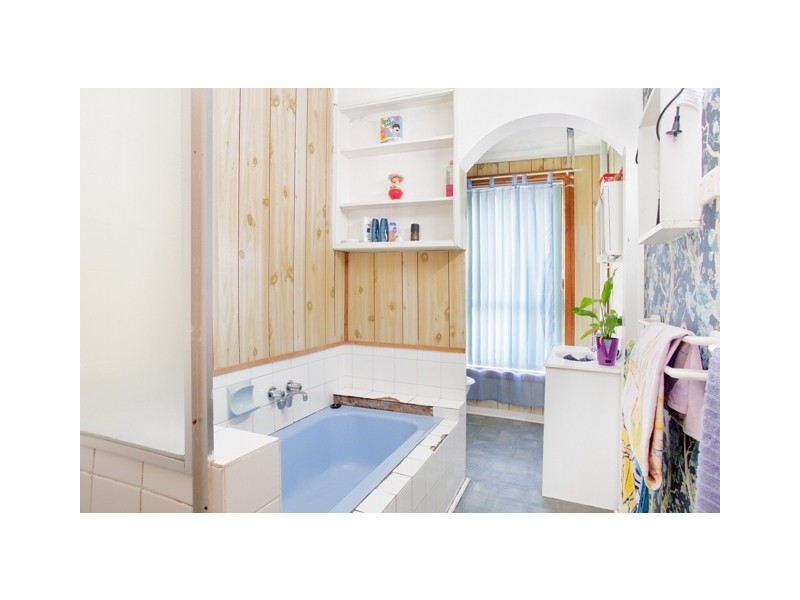 80 Dunloe Avenue, Norlane VIC 3214