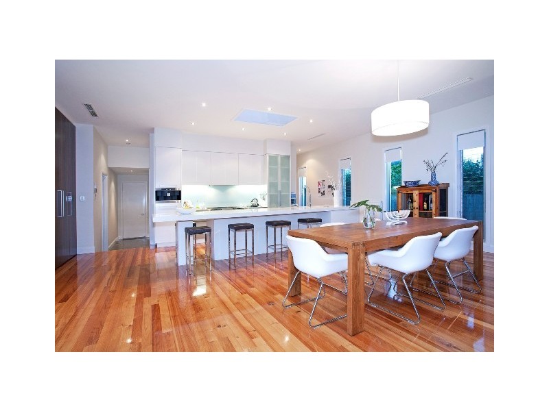 25 Daisy Street, Newtown VIC 3220