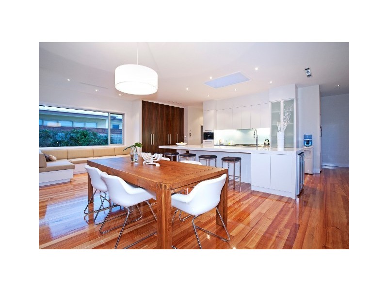 25 Daisy Street, Newtown VIC 3220