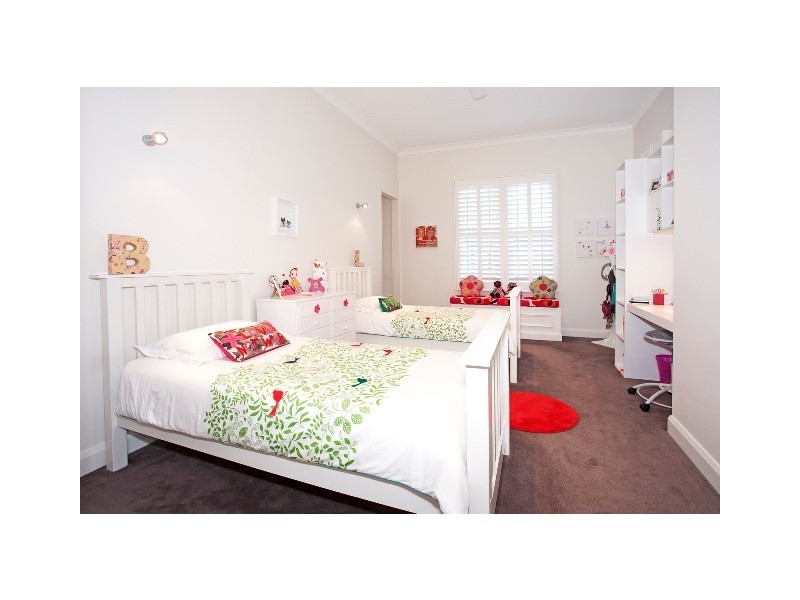 25 Daisy Street, Newtown VIC 3220