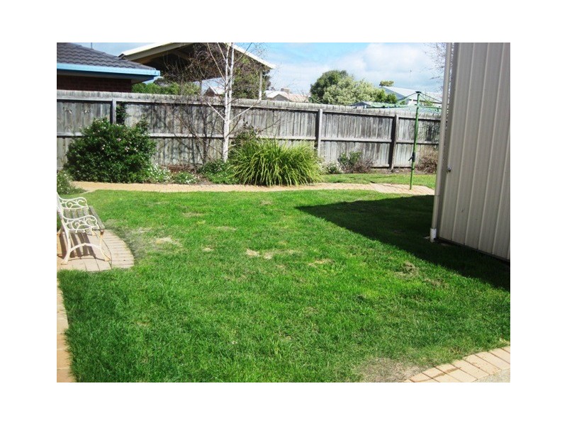 19 Param Street, Grovedale VIC 3216