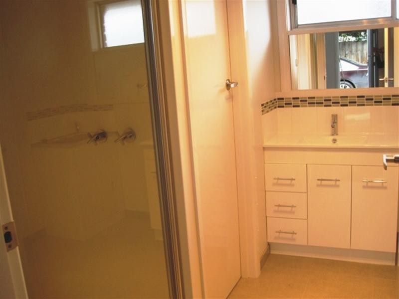 3/10 Oliver Street, Manifold Heights VIC 3218