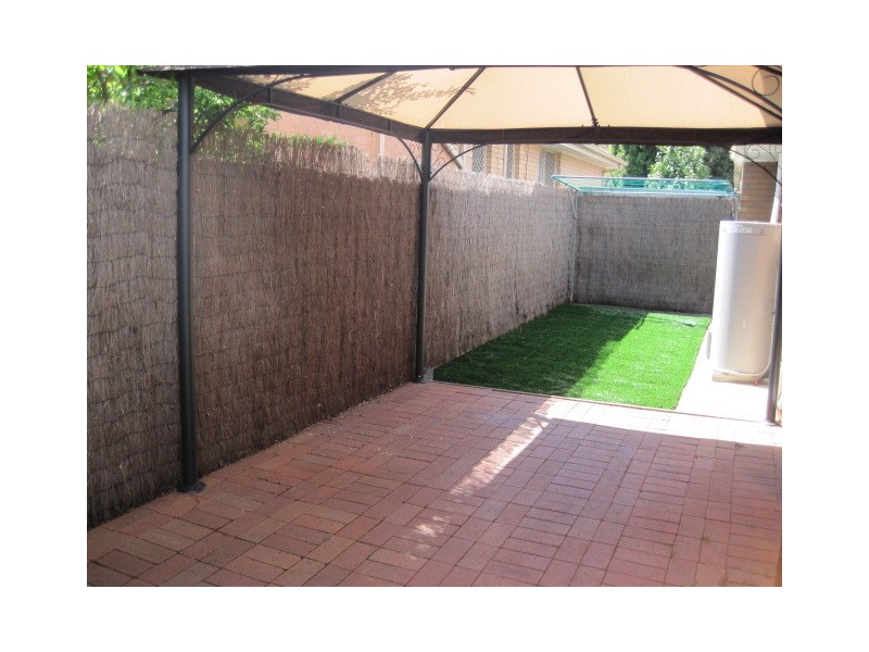3/62 Helms Street, Newcomb VIC 3219