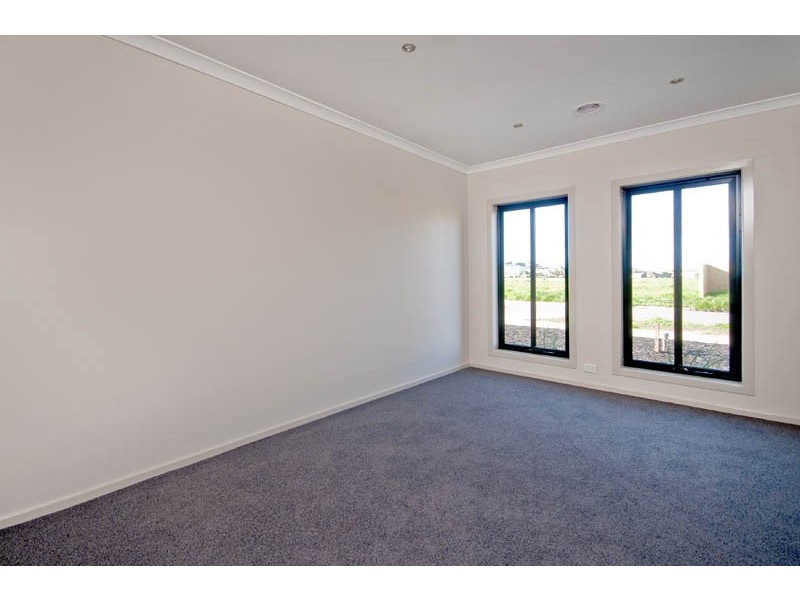 10 Benita Place, Leopold VIC 3224