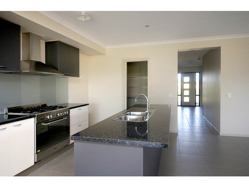 10 Benita Place, Leopold VIC 3224