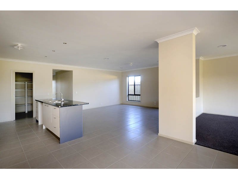 10 Benita Place, Leopold VIC 3224