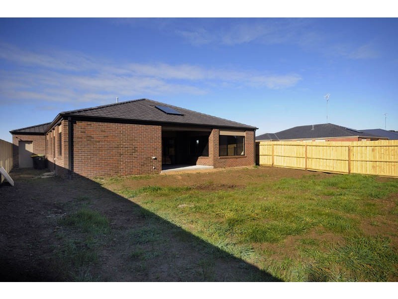 10 Benita Place, Leopold VIC 3224