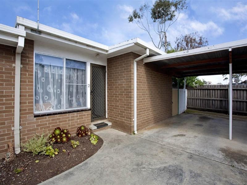 2/21 Calvert Street, Hamlyn Heights VIC 3215