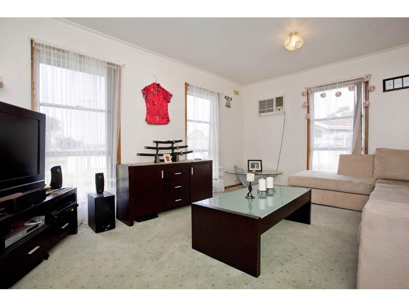 17 Alouette Court, Whittington VIC 3219