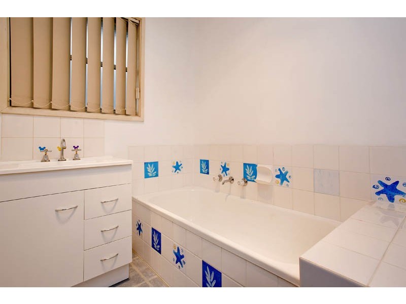 17 Alouette Court, Whittington VIC 3219