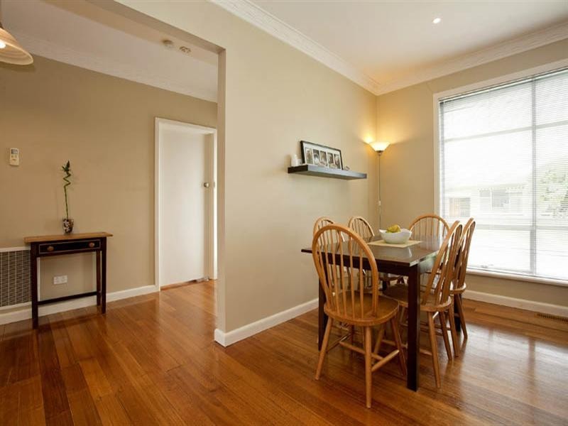 2/2 Tilly Court, Newcomb VIC 3219