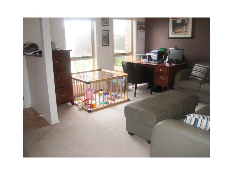 8 Lawson Court, Grovedale VIC 3216