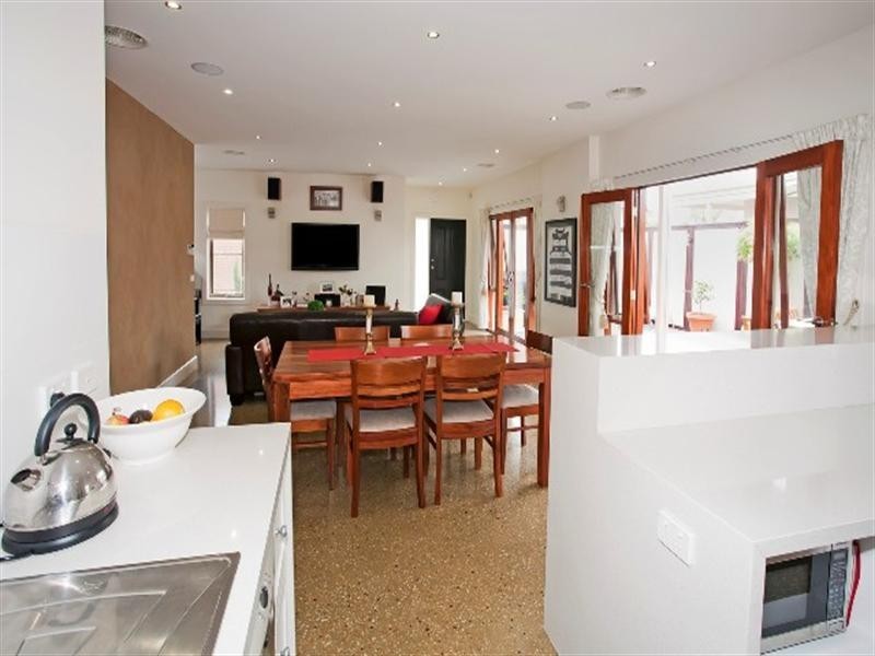 2/39 Albert Street, Geelong West VIC 3218