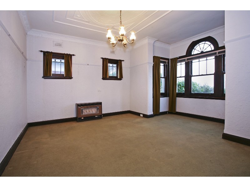 37 The Esplanade, Drumcondra VIC 3215