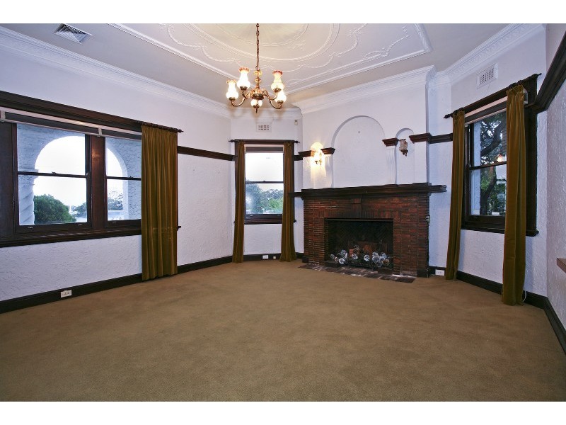 37 The Esplanade, Drumcondra VIC 3215