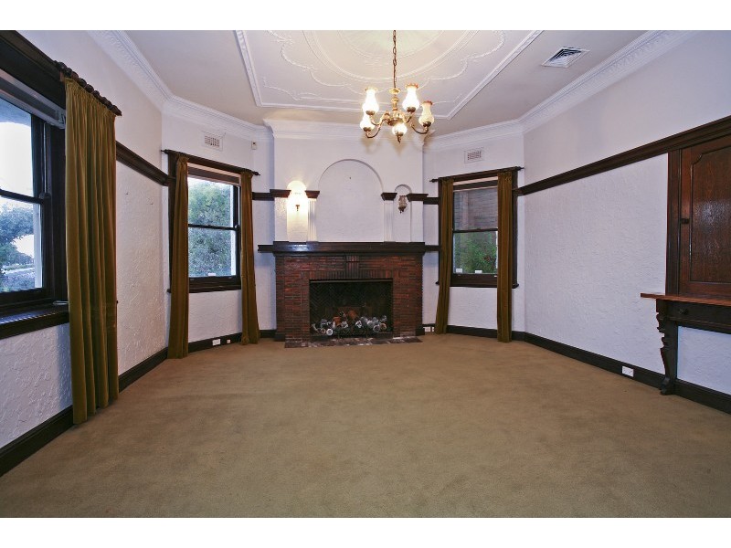 37 The Esplanade, Drumcondra VIC 3215