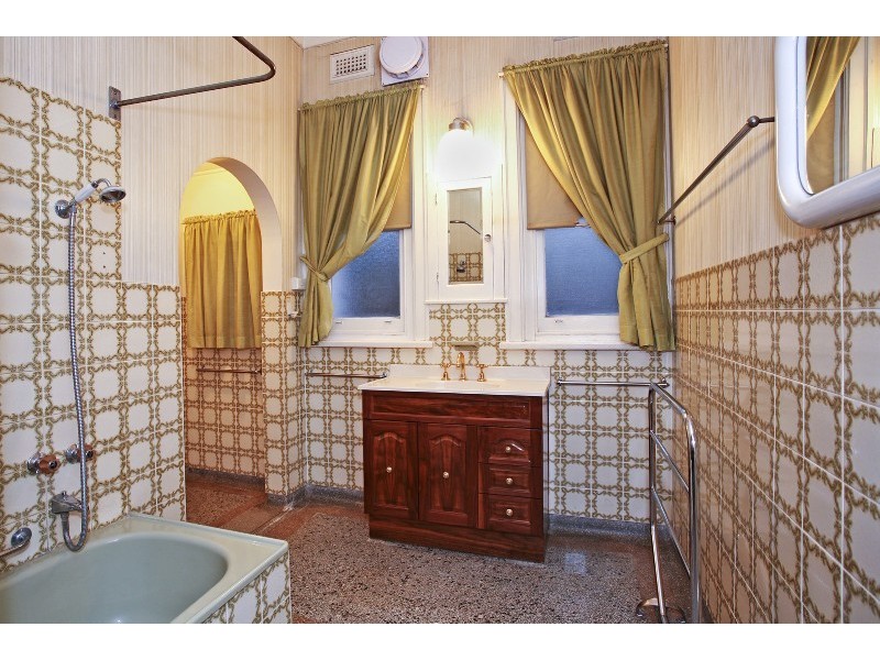37 The Esplanade, Drumcondra VIC 3215