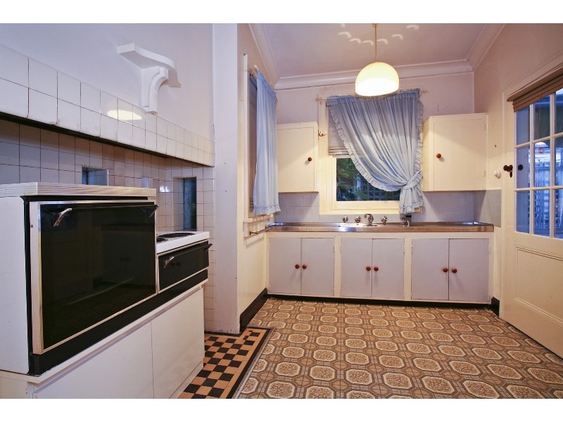 37 The Esplanade, Drumcondra VIC 3215
