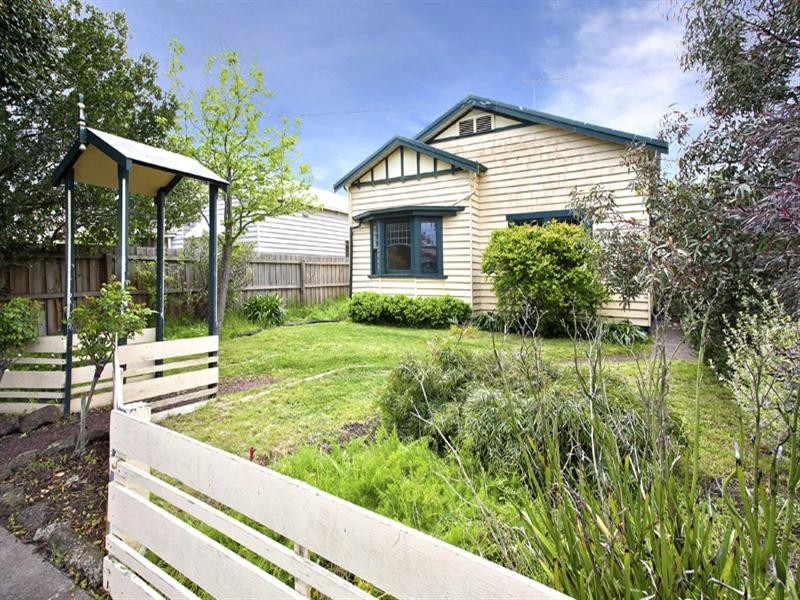 35 McDonald Street, East Geelong VIC 3219