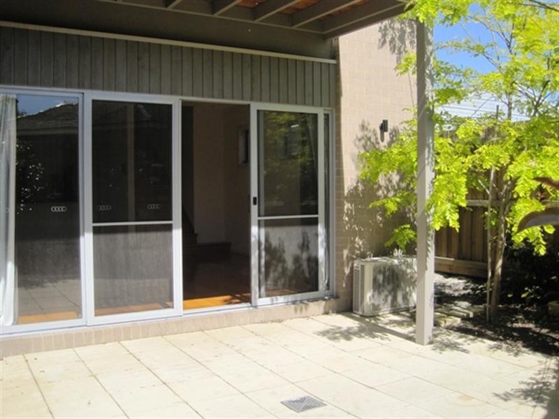 2/67 Sydney Parade, Geelong VIC 3220