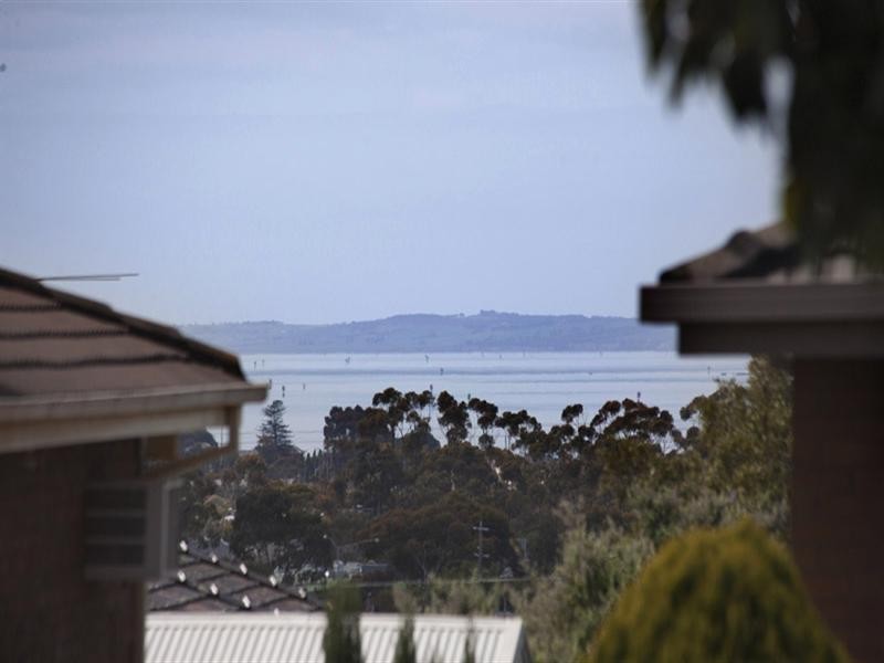 32 Beulah Street, Hamlyn Heights VIC 3215