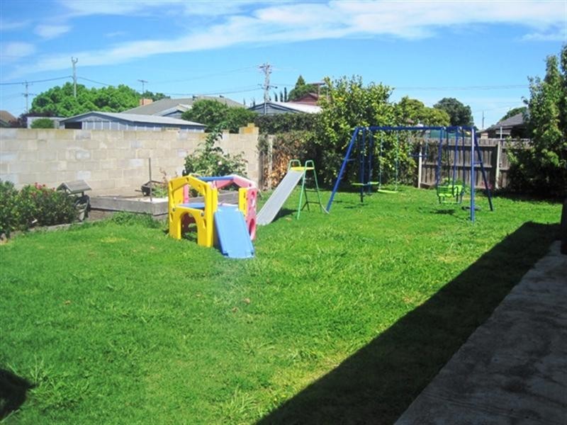 17 Talpa Crescent, Corio VIC 3214