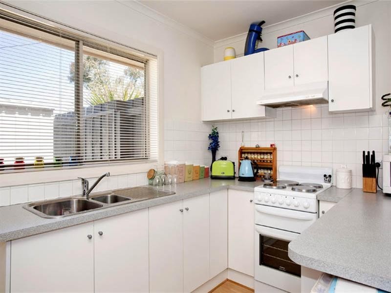 1/16 Stafford Street, Herne Hill VIC 3218