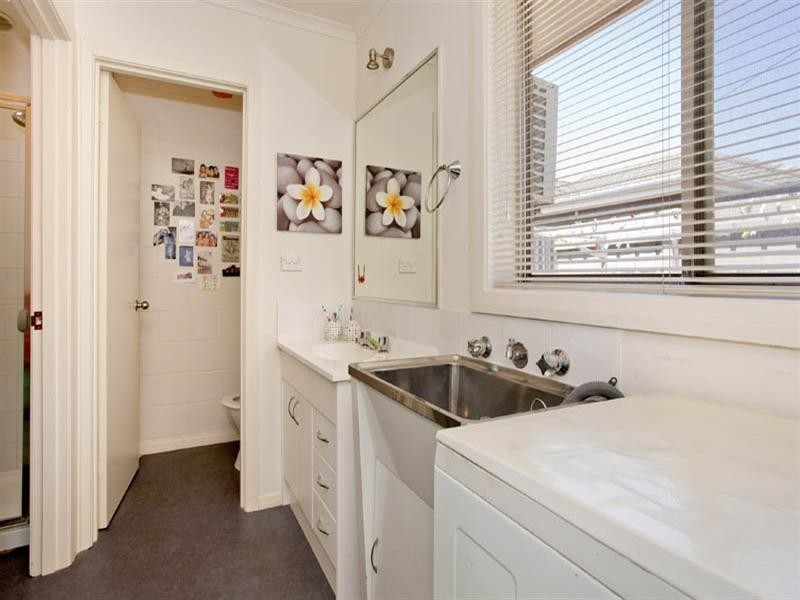 1/16 Stafford Street, Herne Hill VIC 3218