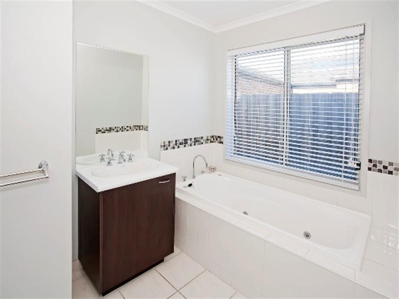 4 Killarney Avenue, Grovedale VIC 3216