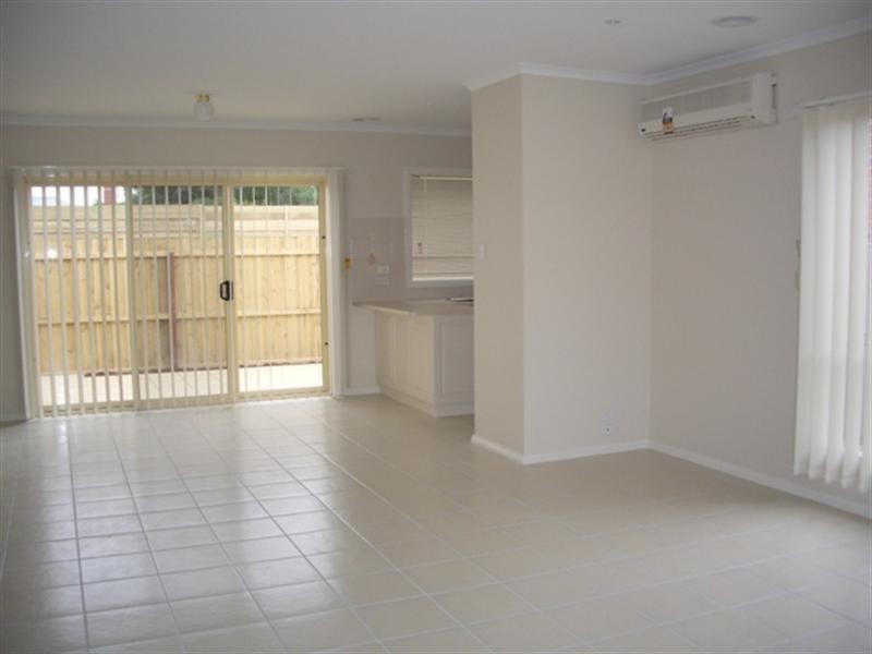 2/78 Britannia Street, Geelong West VIC 3218