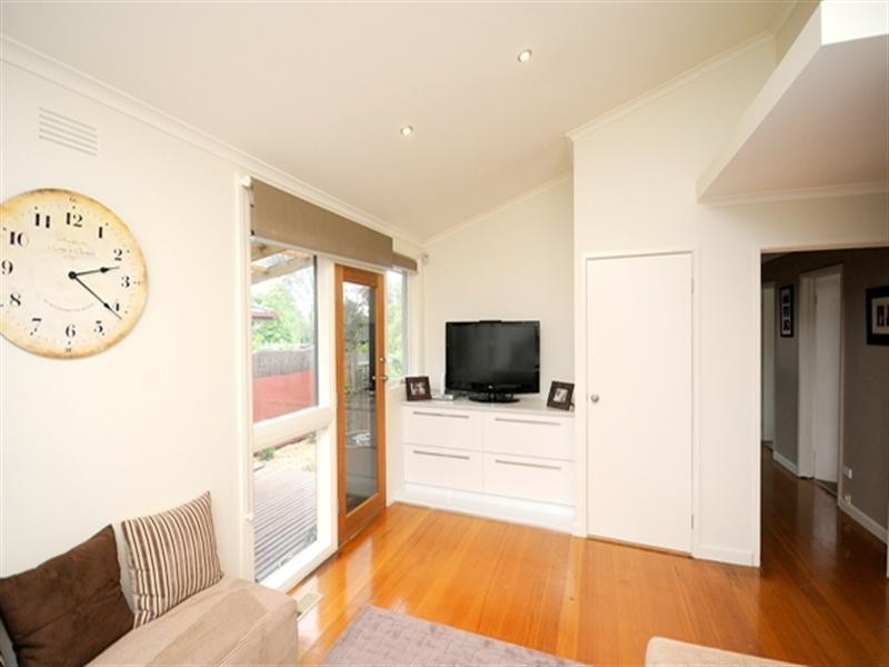 2 Daventry Avenue, Grovedale VIC 3216