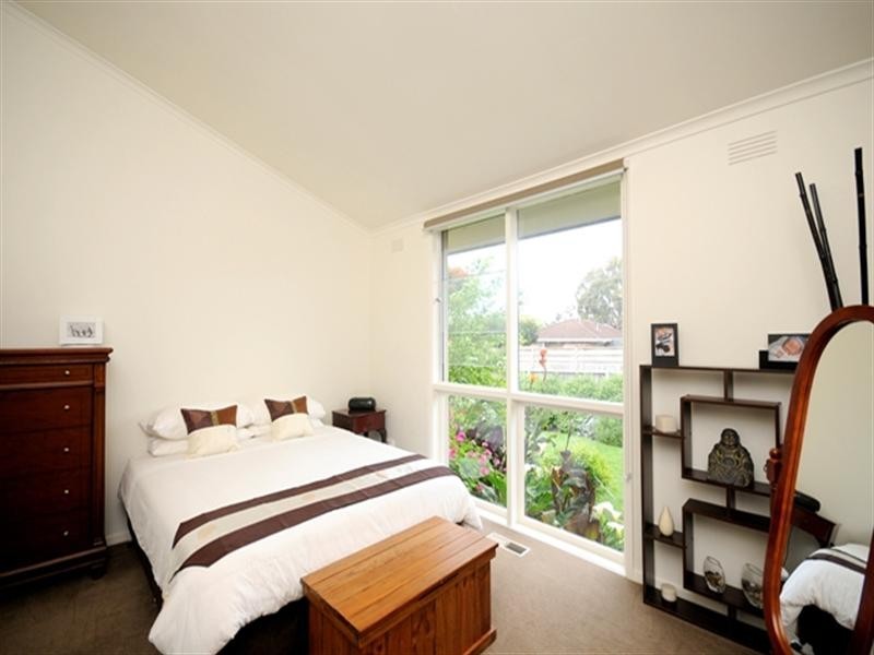 2 Daventry Avenue, Grovedale VIC 3216