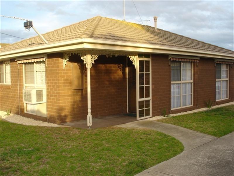 1/20 Hickey Street, Whittington VIC 3219