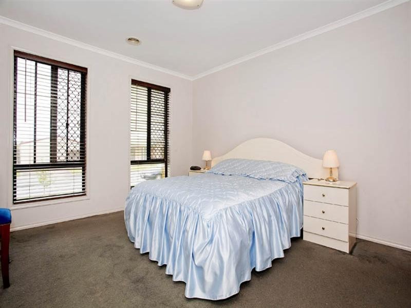73 Canowindra Way, Leopold VIC 3224