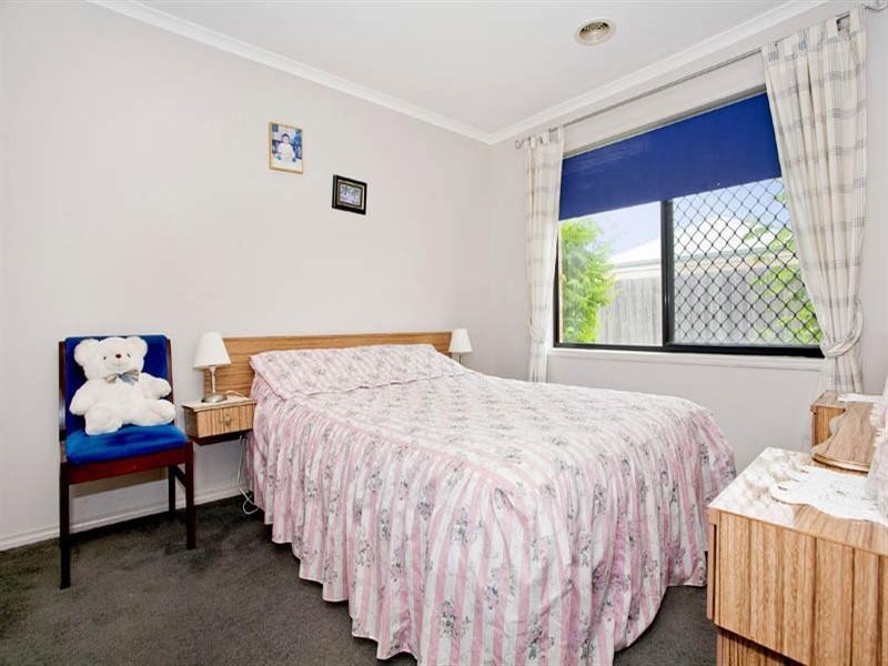 73 Canowindra Way, Leopold VIC 3224