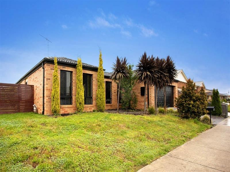 73 Canowindra Way, Leopold VIC 3224