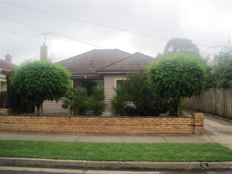 5 Campbell Street, East Geelong VIC 3219