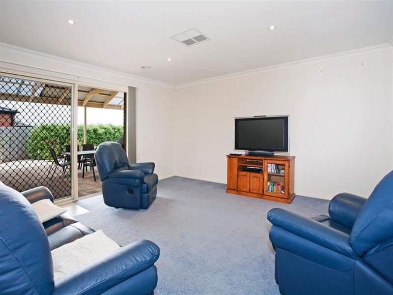 23 Haugh Street, Lovely Banks VIC 3221