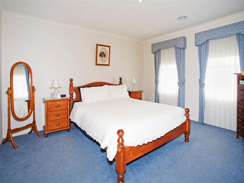 23 Haugh Street, Lovely Banks VIC 3221