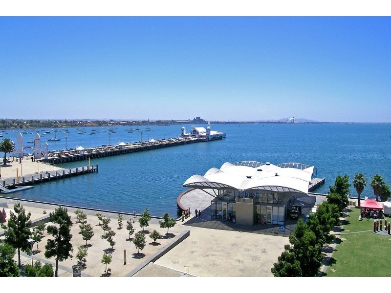 501/6 Eastern Beach Road, Geelong VIC 3220