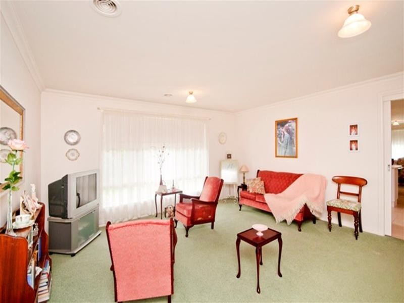 4 Bayfield Court, Newcomb VIC 3219