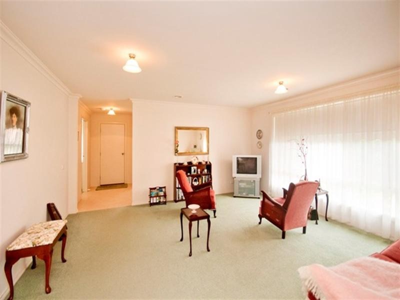 4 Bayfield Court, Newcomb VIC 3219