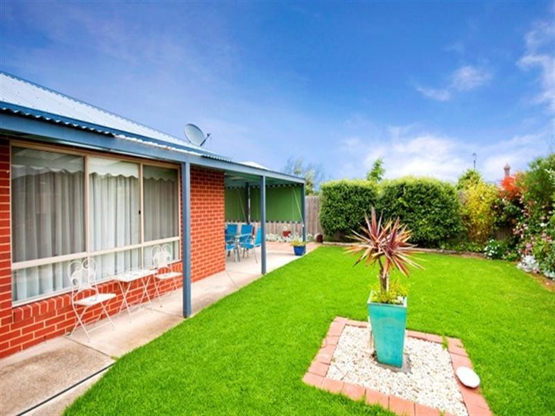 4 Bayfield Court, Newcomb VIC 3219