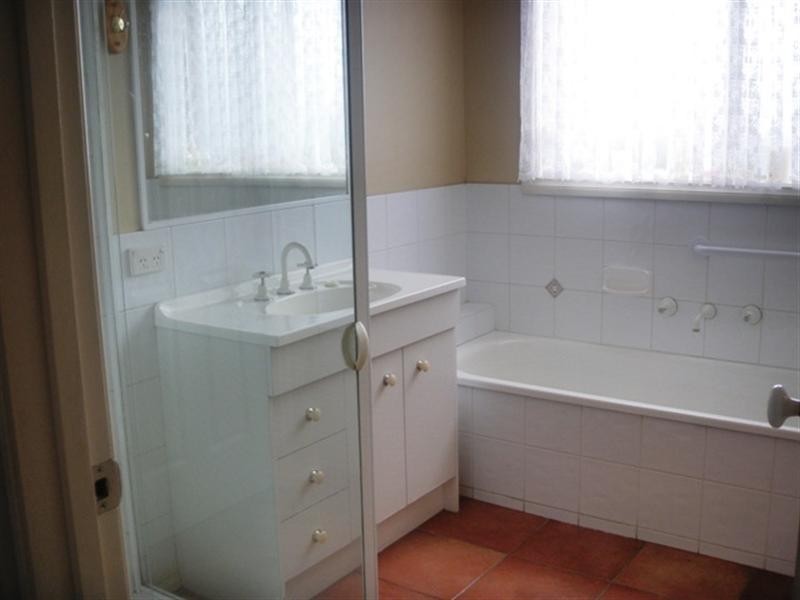 6/12-14 Karlovac Court, Bell Park VIC 3215